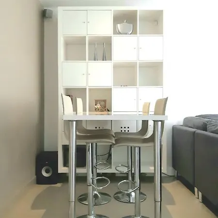 펜션 House, Free Parking, Wifi And 5 Min To Beach. *